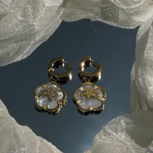 Dumbo Pearly Earrings